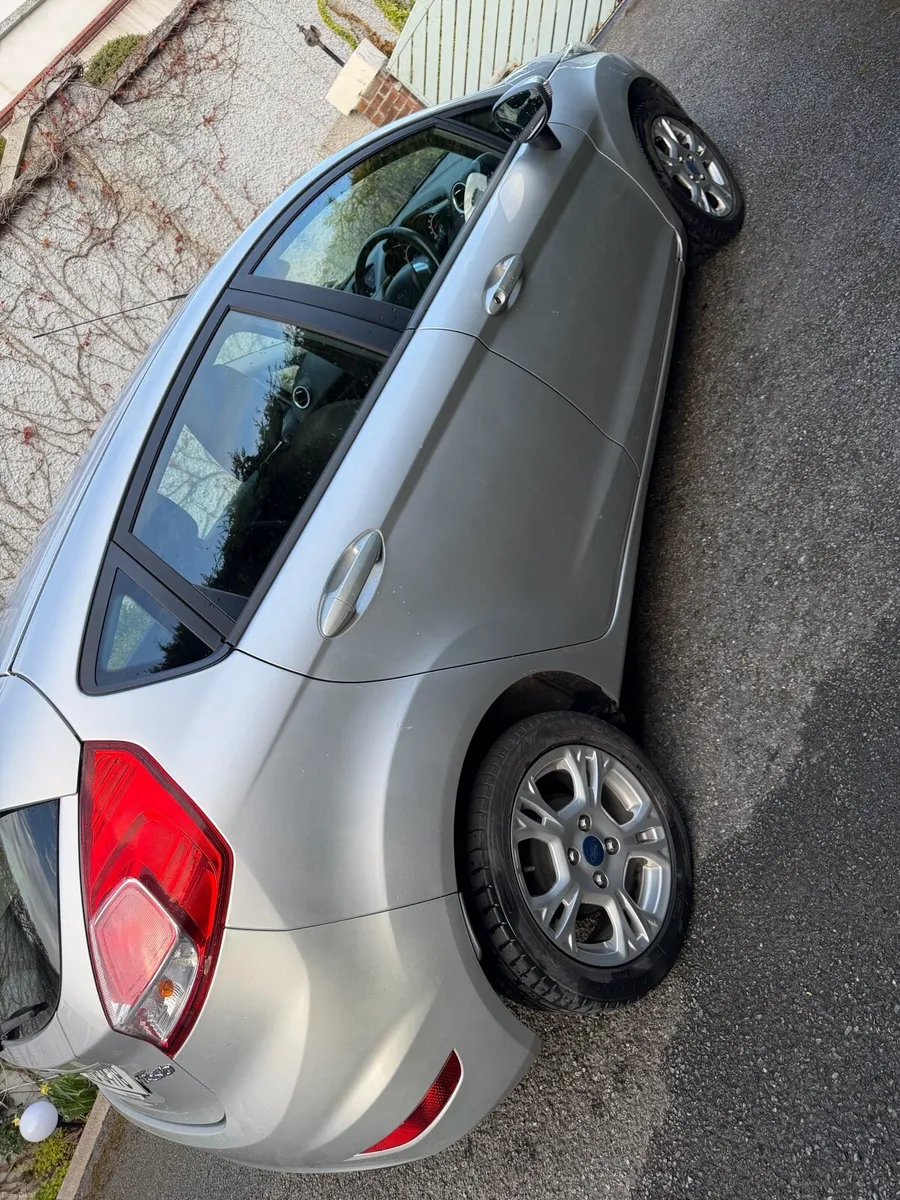 Ford Fiesta Zetec 1.25 2017 - Image 4