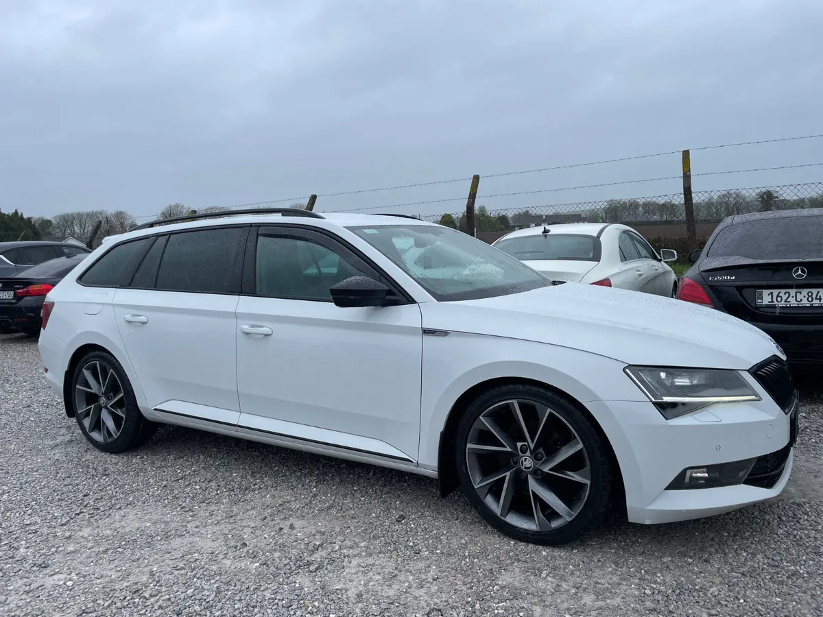 Skoda Superb Sportline - Image 1