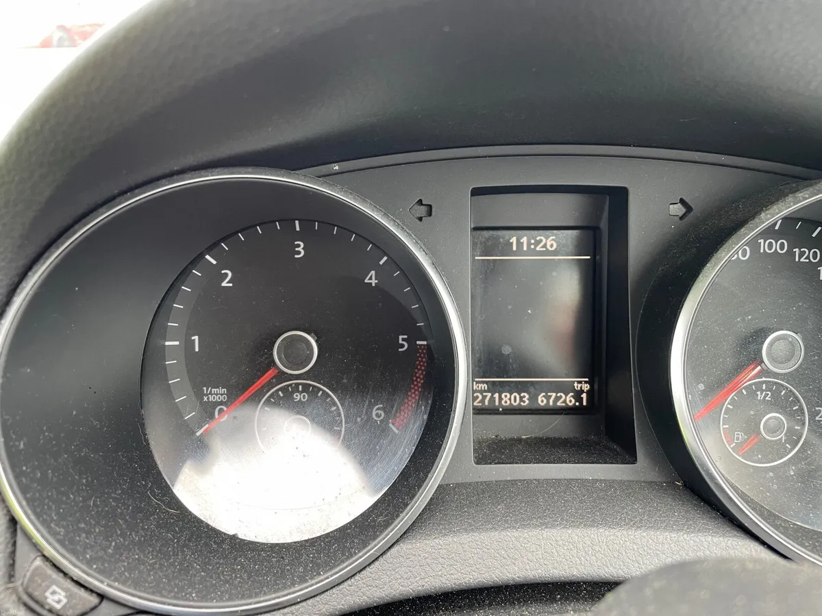 Volkswagen Golf 2009 - Image 3