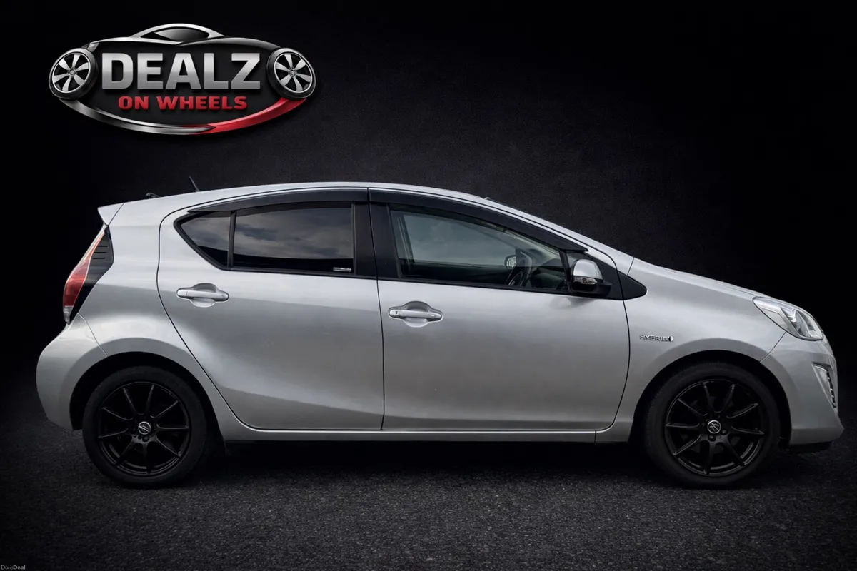 Toyota Aqua 2016 **Low miles - 23k mi only ** - Image 4