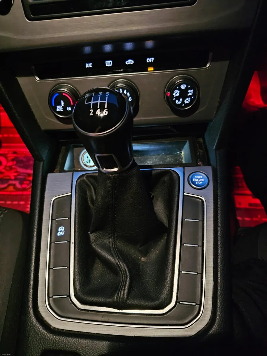 Volkswagen Passat 2016 diesel nct&tax €11900 - Image 3