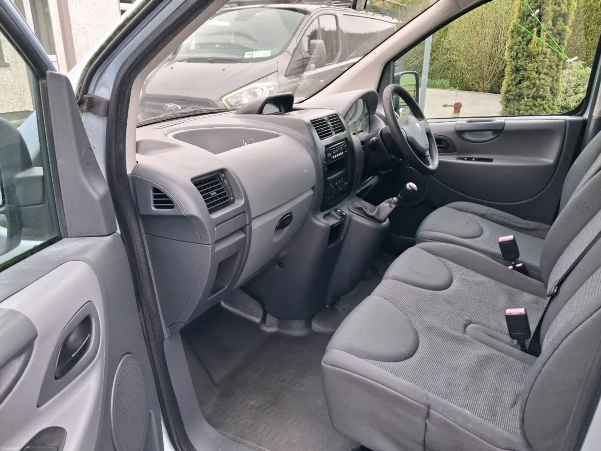 Wheelchair Van Peugeot - Image 2