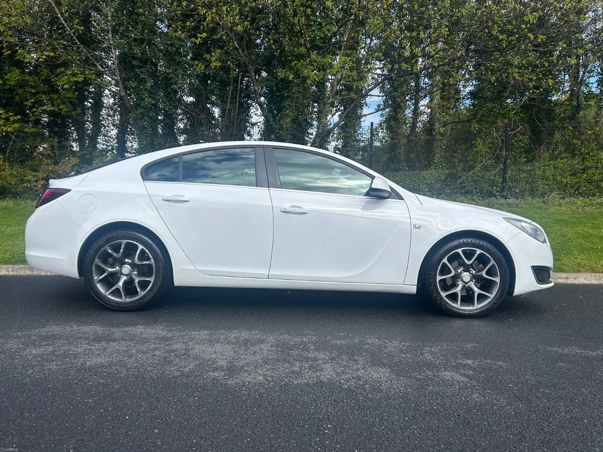 Opel Insignia 2015(NCT 06/27. TAX 09/26) - Image 3