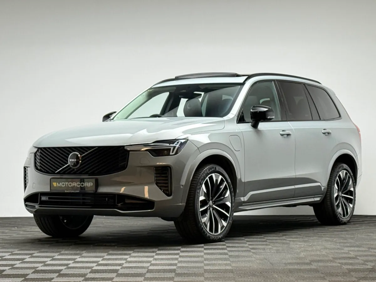 Volvo XC90 PLUS T8 RECHARGE 2.0 PHEV AWD *7 SEATER - Image 3