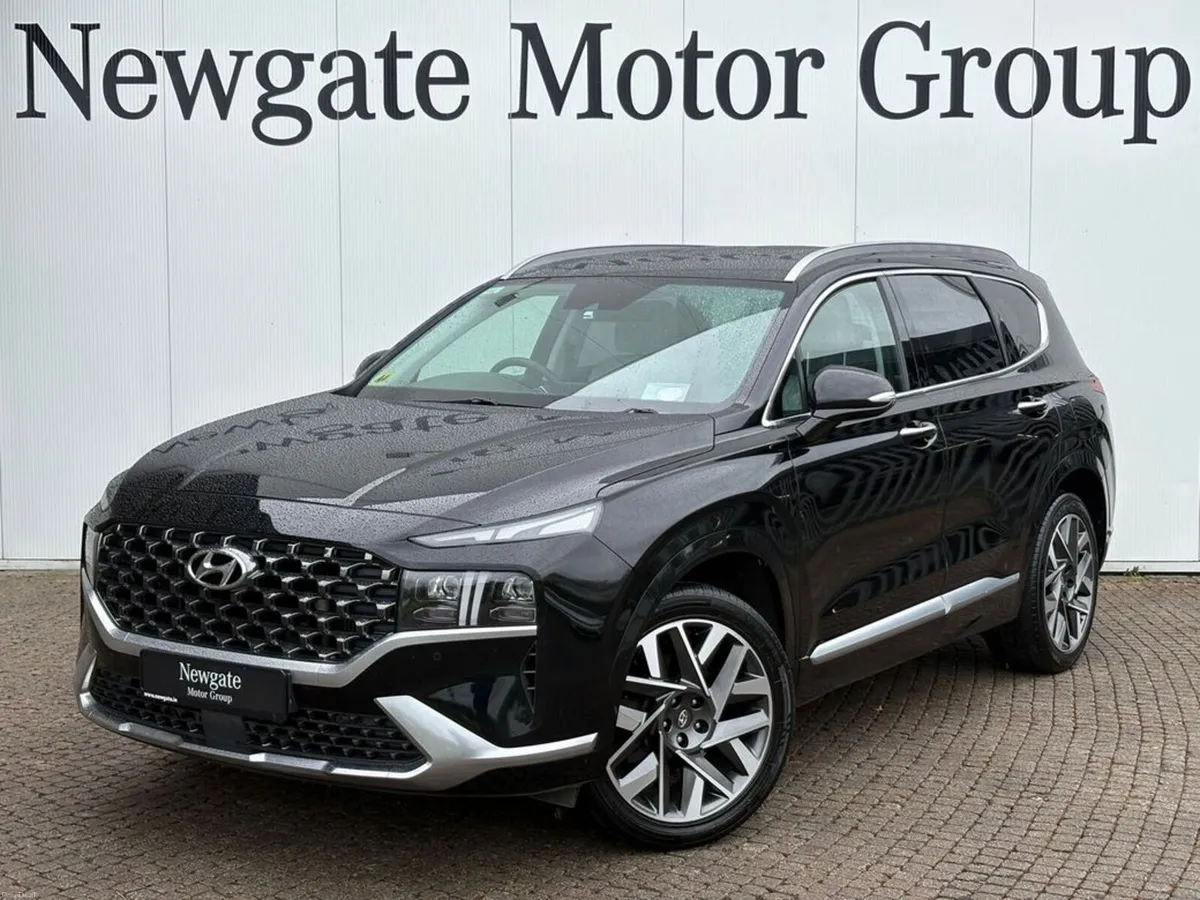 Hyundai Santa Fe Executive Plus 2WD DCT 5DR AUT - Image 1