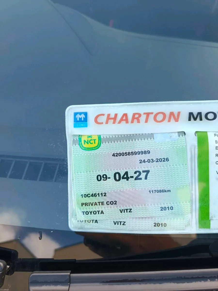 Toyota Yaris 2010 - Image 4