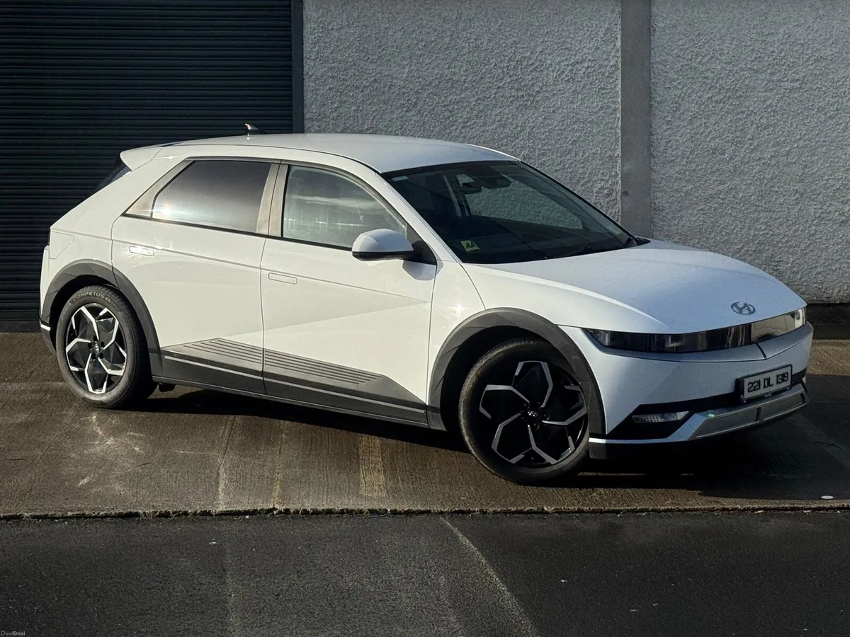 2022 Hyndai Ioniq 5 Executive - Image 3