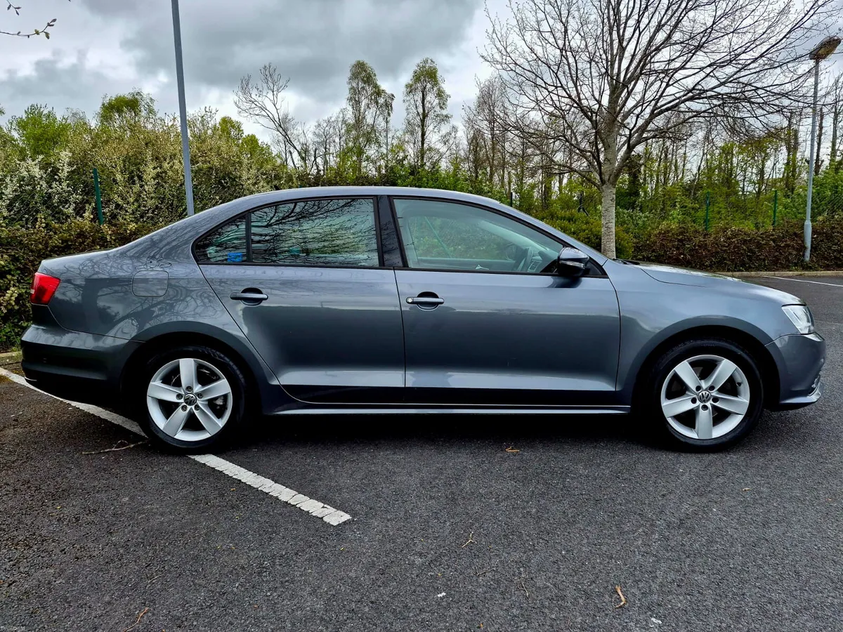 2015 VOLKSWAGEN JETTA 1.2TSI COMFORTLINE LOW MILES - Image 2