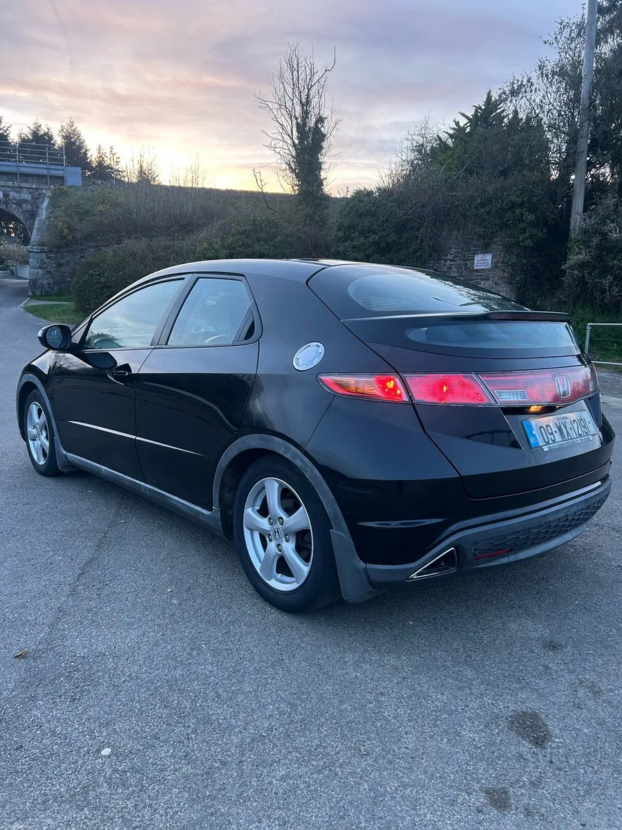 Honda civic - Image 2