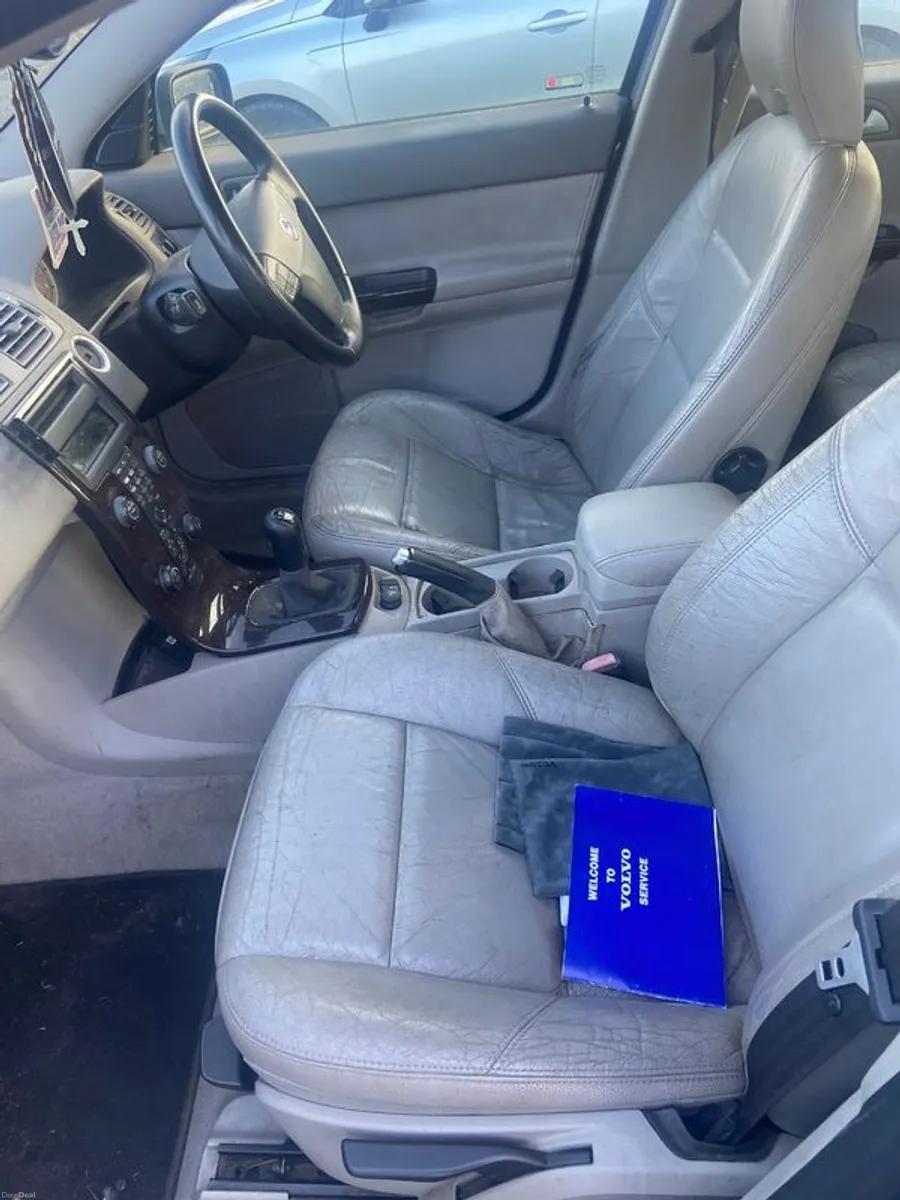 2005 Volvo S40 - Image 2