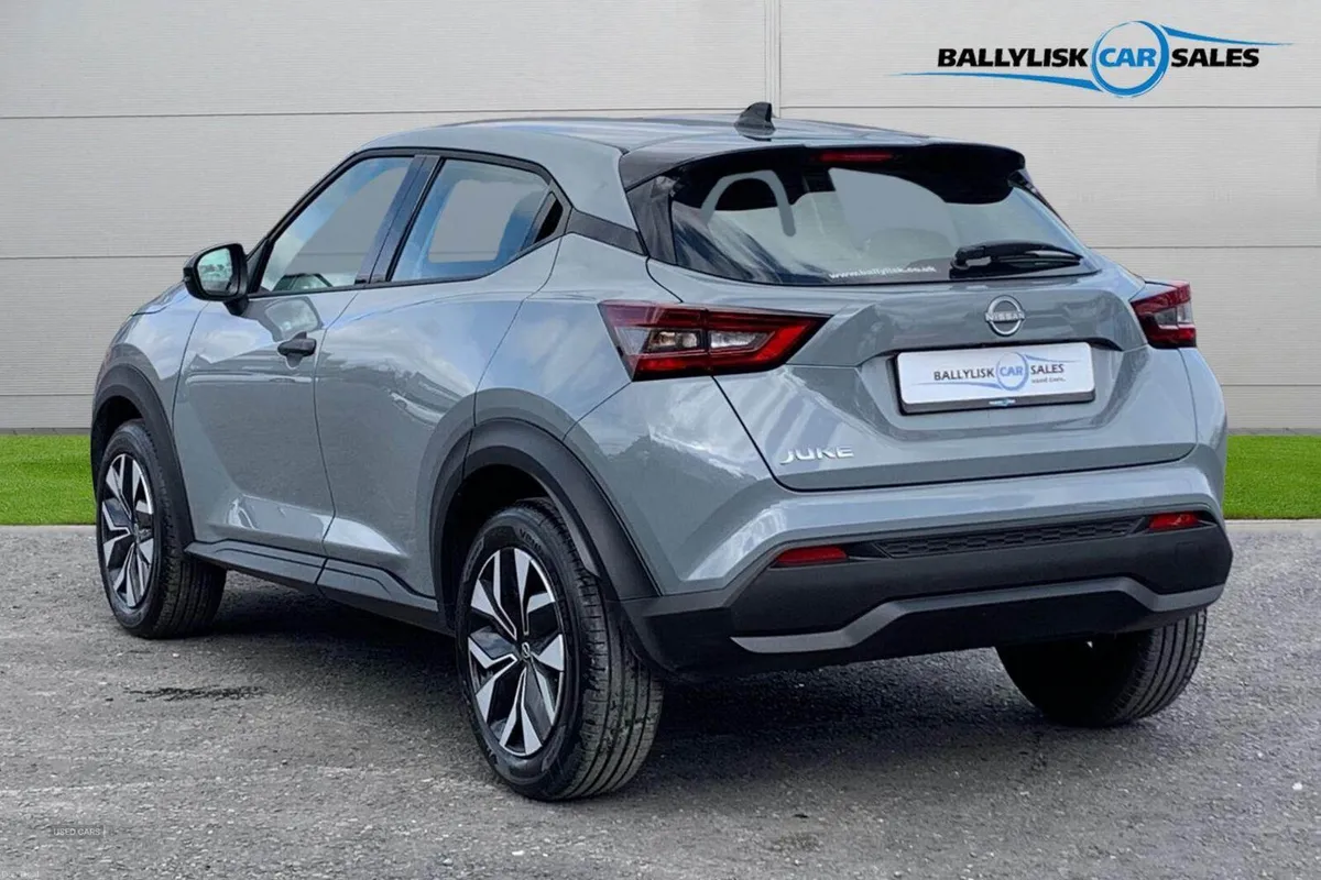 Nissan Juke 1.0 DIG-T 114PS Acenta Premium Auto in - Image 2
