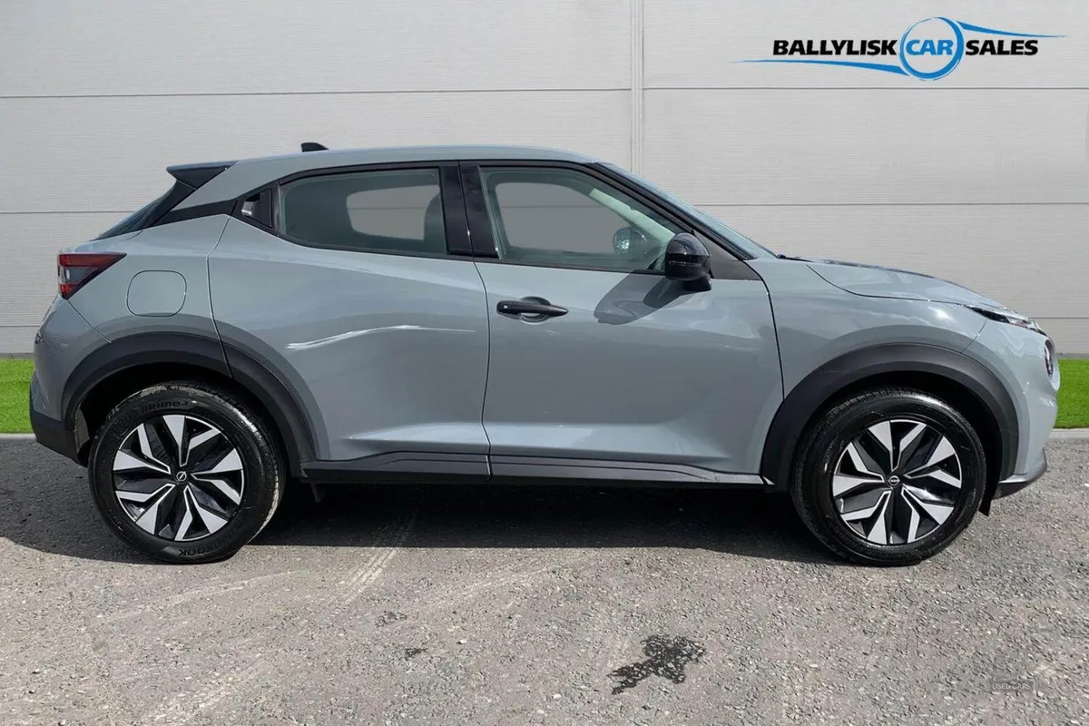 Nissan Juke 1.0 DIG-T 114PS Acenta Premium Auto in - Image 3