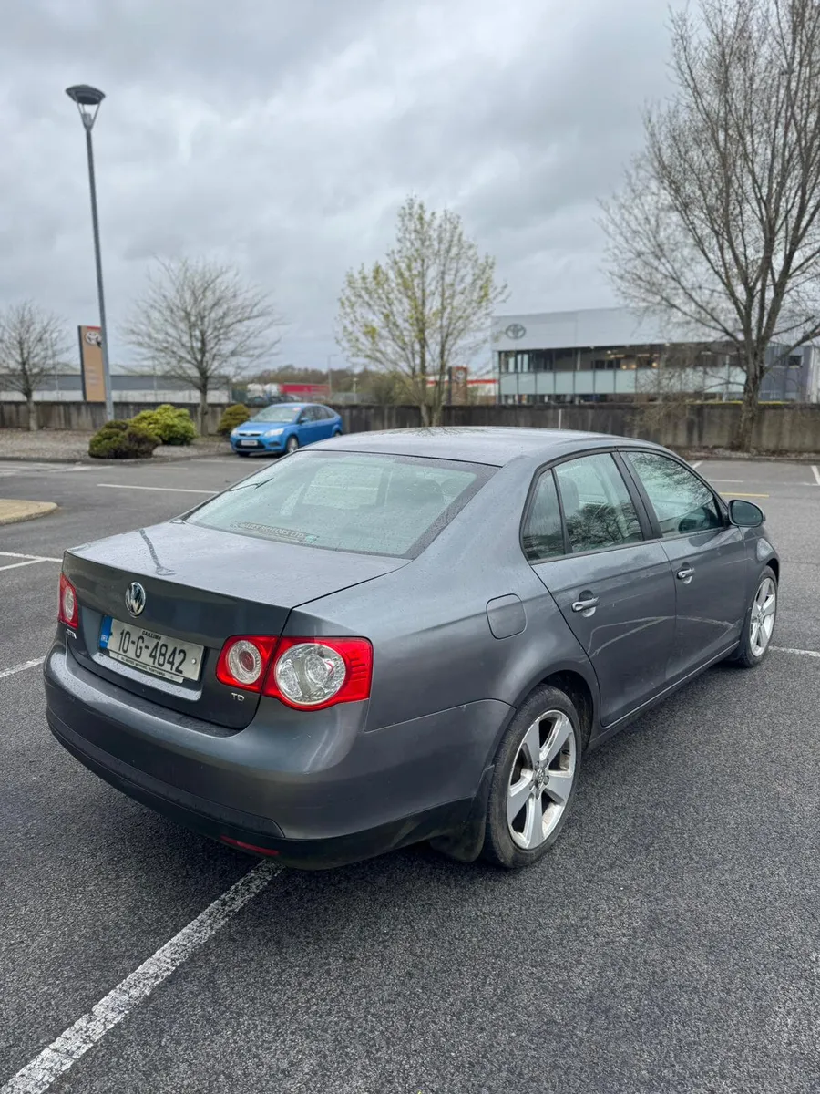 2010 VW JETTA 1.6TDI NEW NCT 02/27 - Image 4