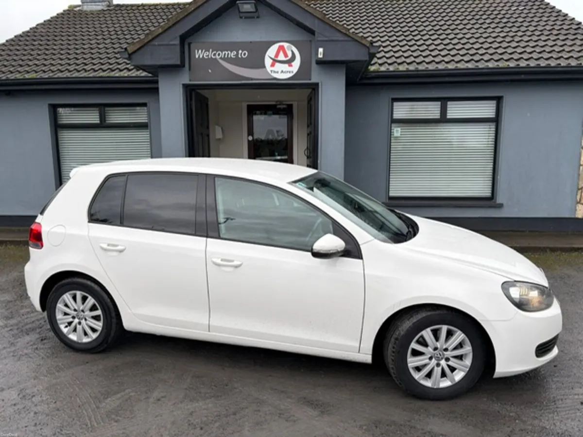 Volkswagen Golf 2013 Automatic - Image 2
