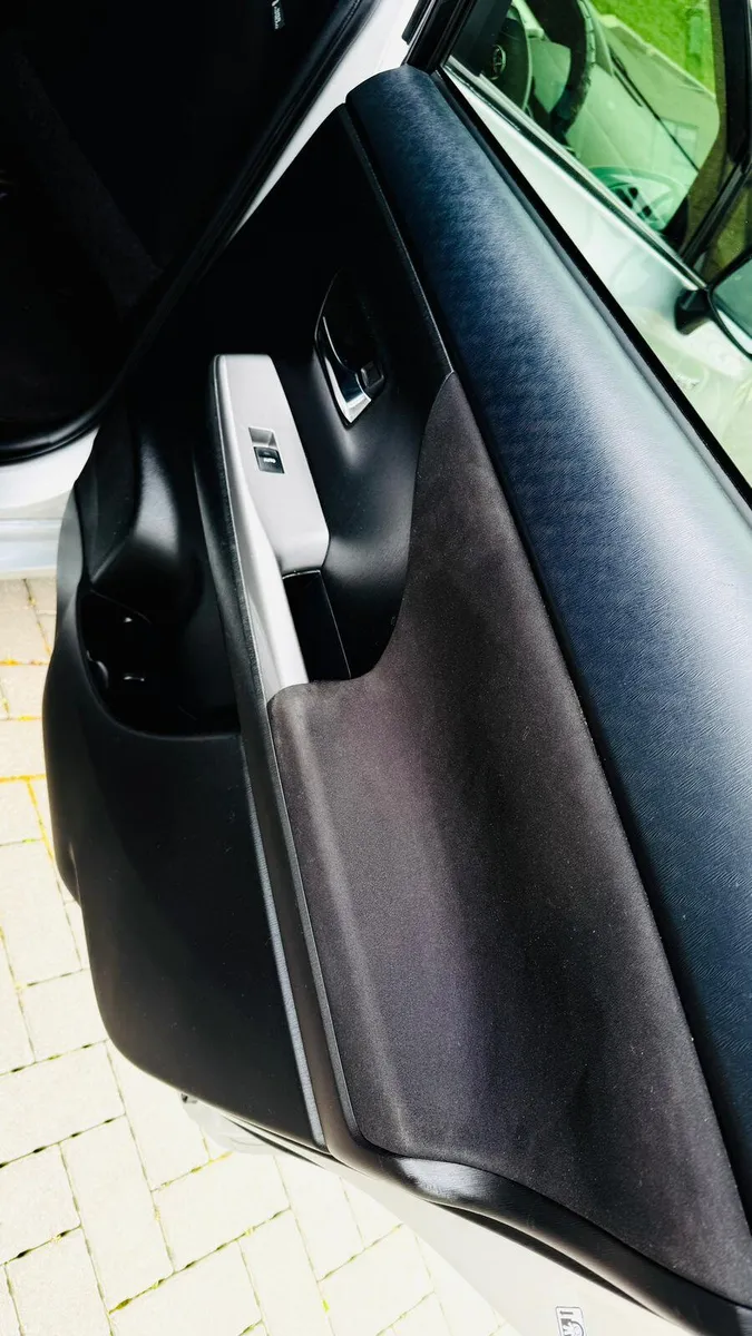 TOYOTA PRIUS APLHA 1.8 HYBRID FACTORY FIT LPG  KIT - Image 5