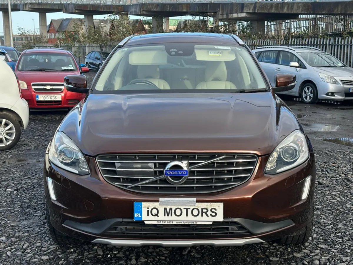 Volvo XC60 2.0L Diesel Automatic Cream Leather Sun - Image 4