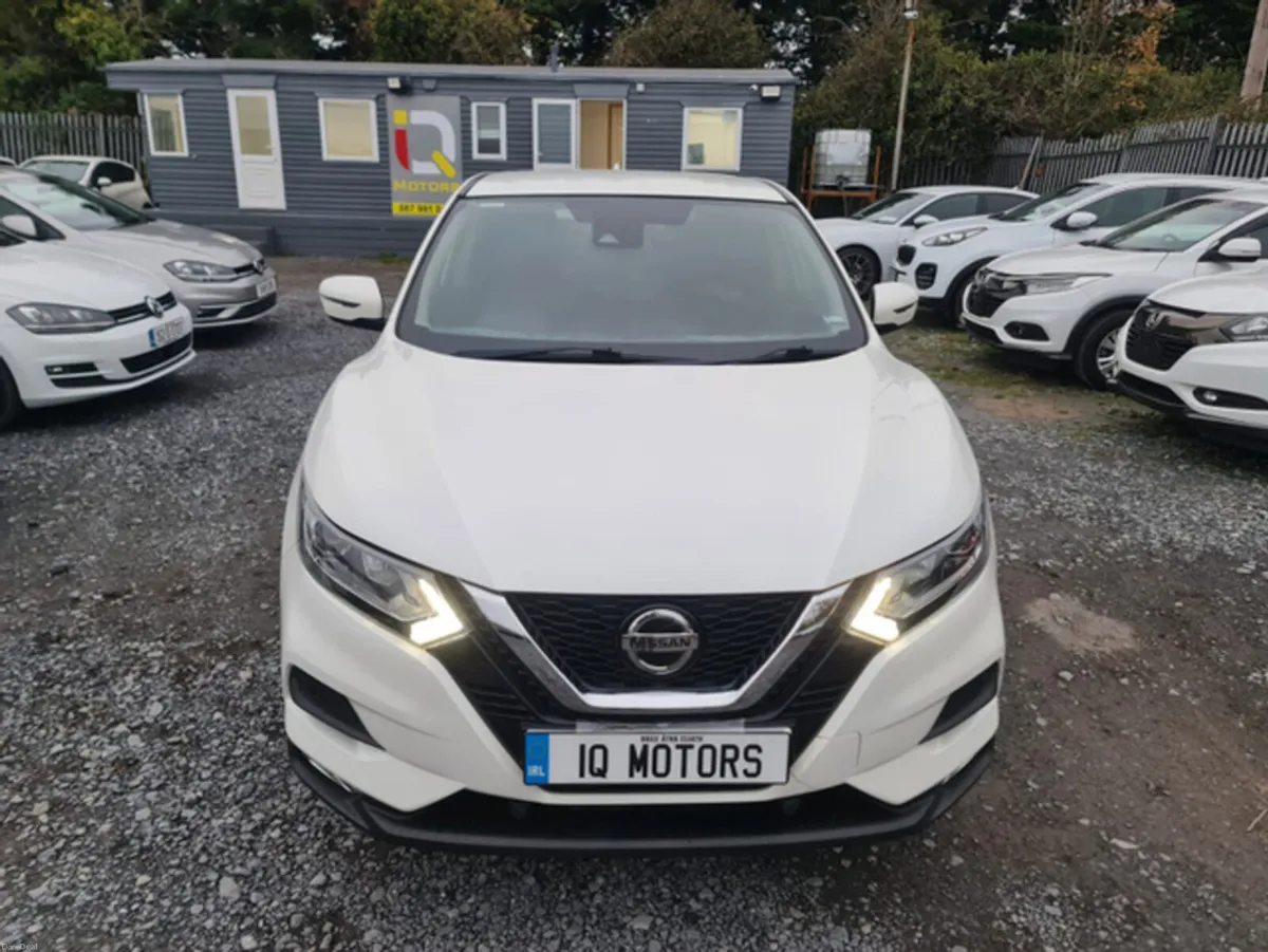 Nissan Qashqai ACENTA PREMIUM Low Mileage - Image 1