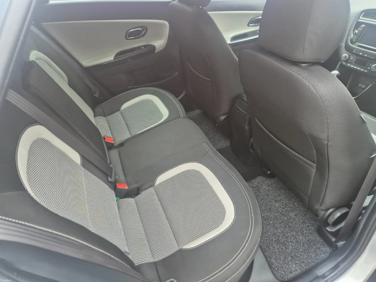 Kia Ceed CEE'D SPORTWAGON 1.6 SAM 5DR EX - Image 5