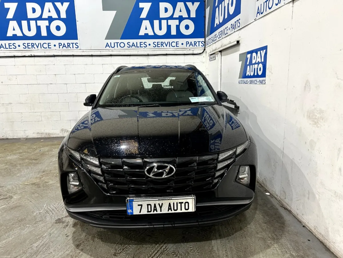 Hyundai Tucson EXECUTIVE HYBRID 4WD 5DR AUTO - Image 2