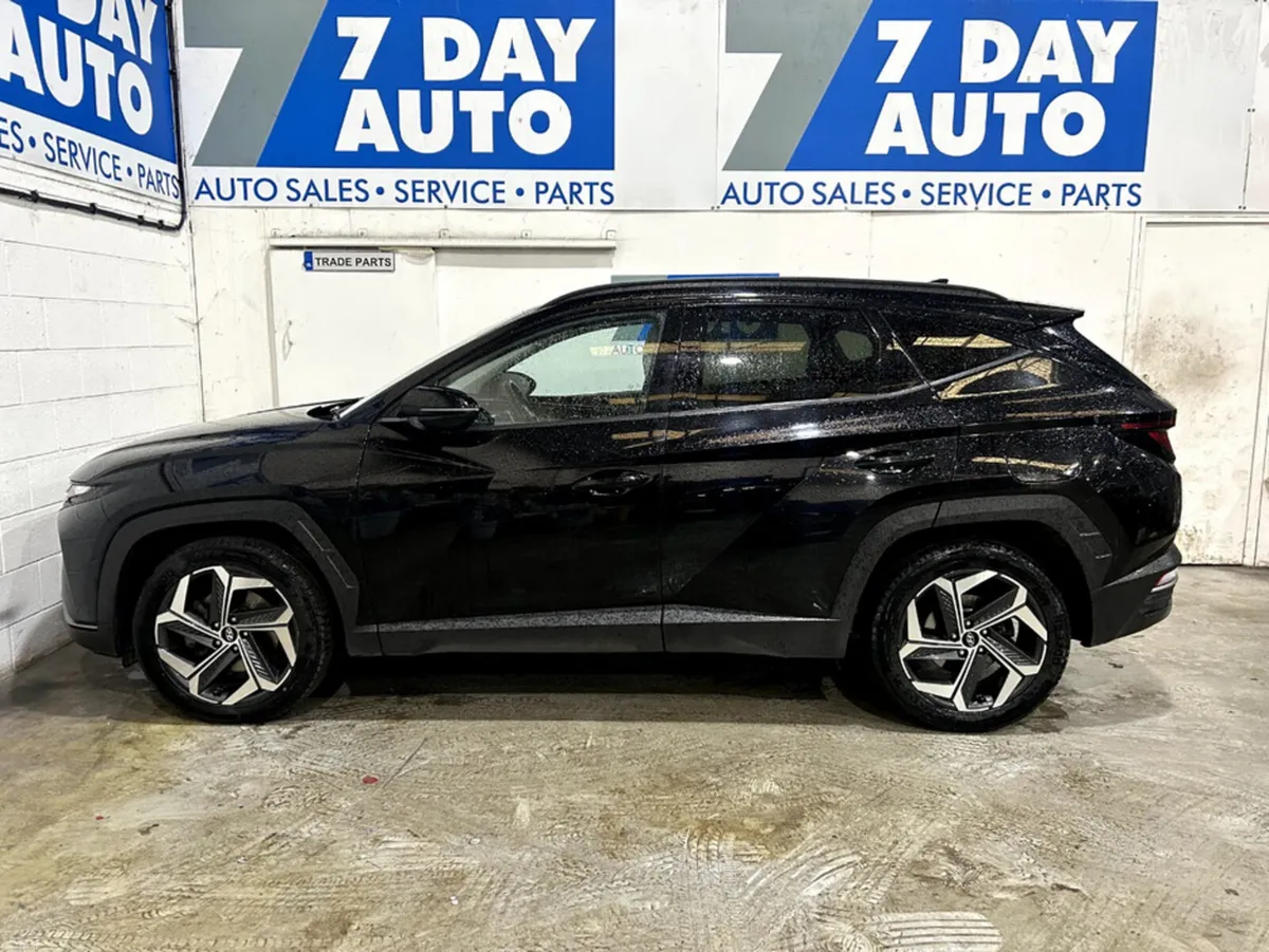 Hyundai Tucson EXECUTIVE HYBRID 4WD 5DR AUTO - Image 4
