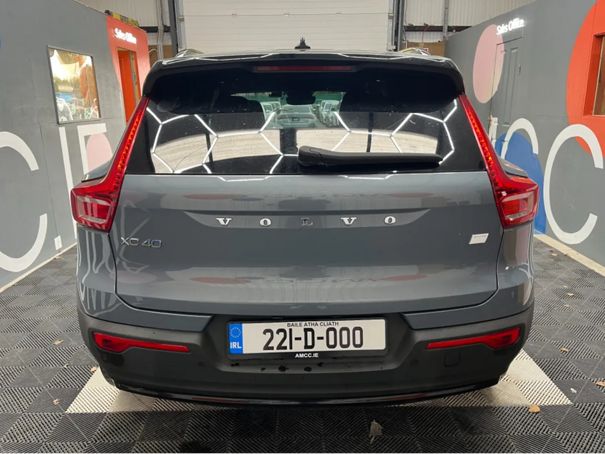 Volvo XC40 €28950 2022 VOLVO XC40 RECHARGE PLUS SI - Image 3