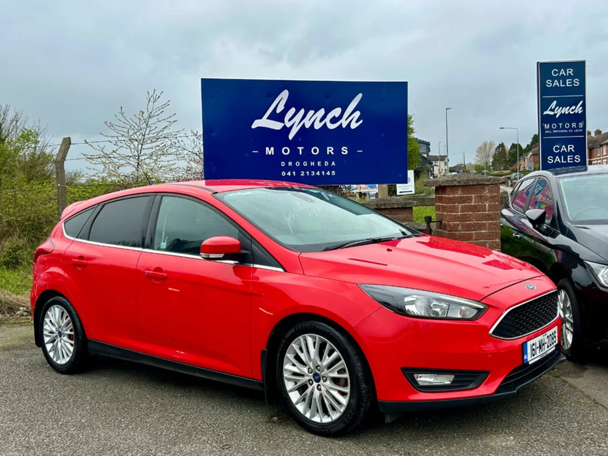 Ford Focus ZETEC 5DR 1.5 TD 95PS 6SPEED 4DR - Image 2