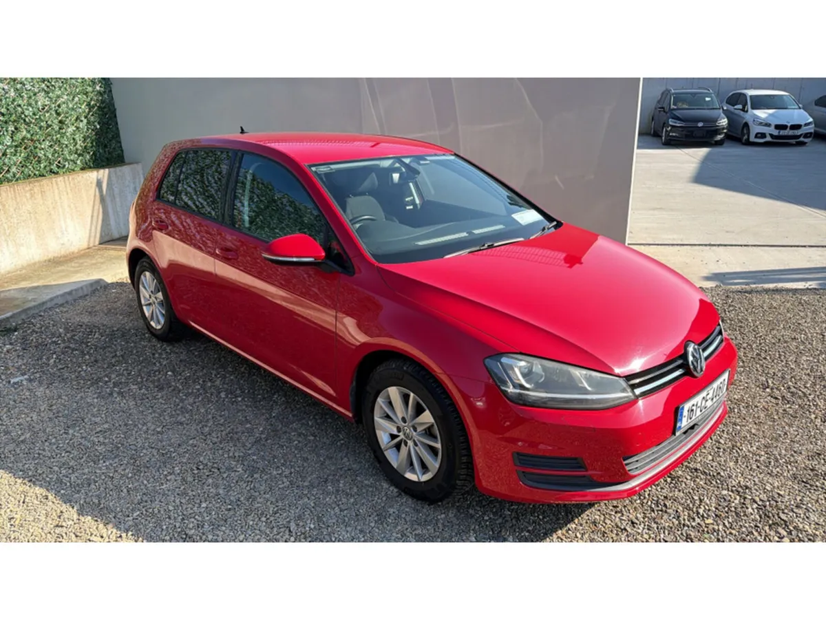 Volkswagen Golf 1.2 TSI Bluemotion - Image 1