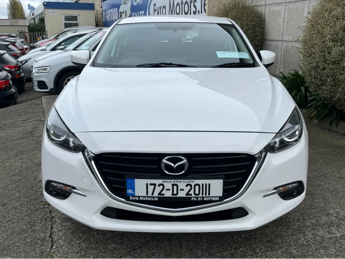 Mazda Mazda3 EXECUTIVE 1.5 PETROL MANUAL //LOW MIL - Image 3