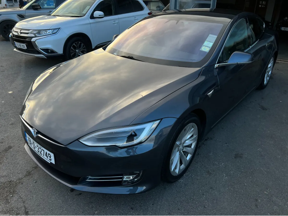 Tesla Model S Model S 75 Dual Motor Panoramic Roof - Image 4