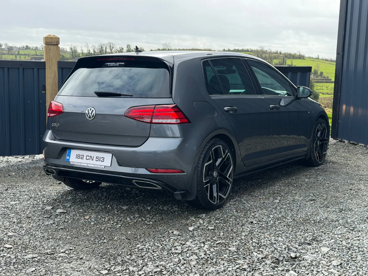 2018 Volkswagen Golf R Line - Image 4