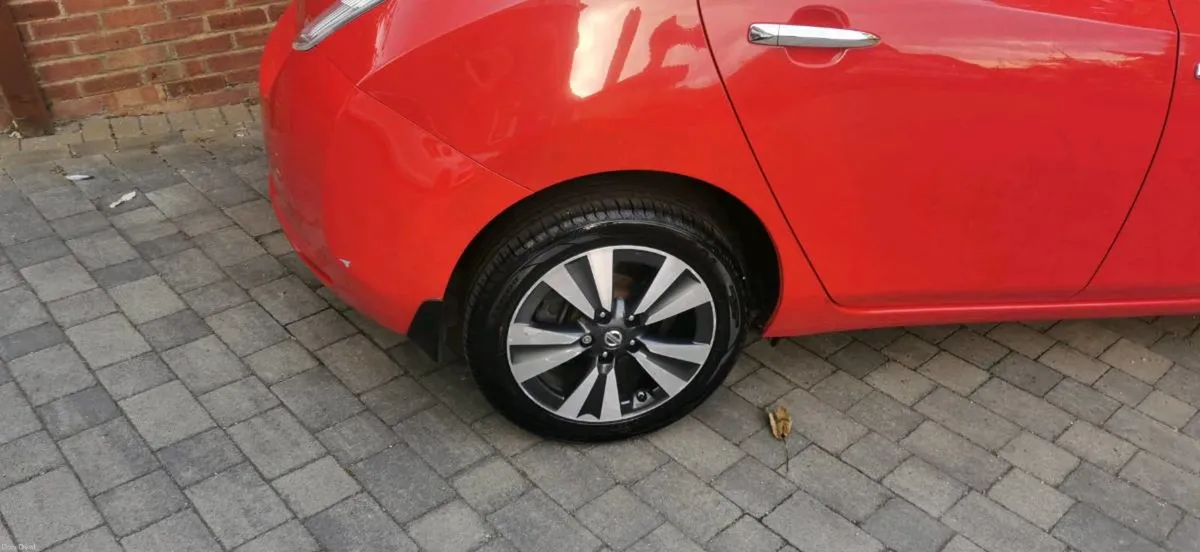 2015 nissan leaf - Image 4