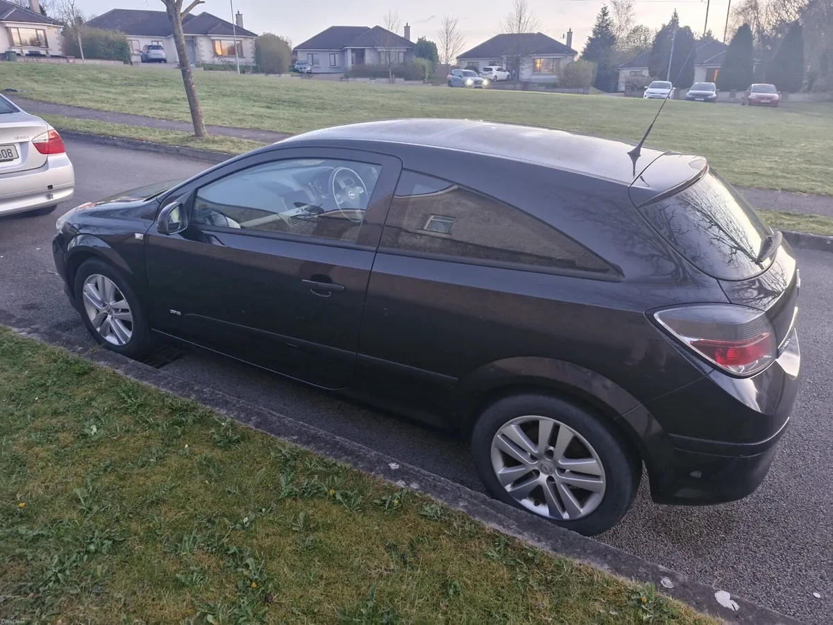 Opel Astra 2008 - Image 4