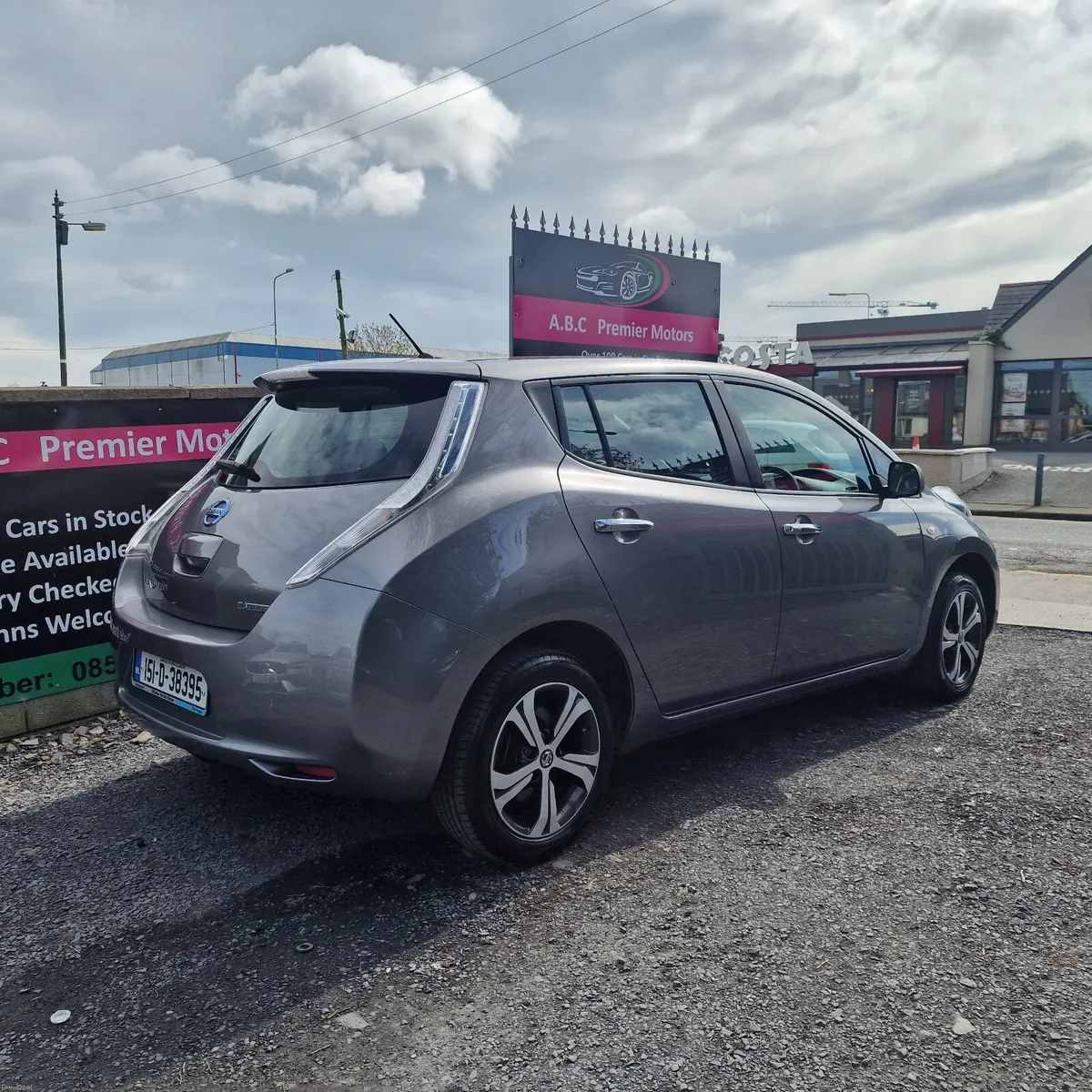 Nissan Leaf 2015 - Image 2
