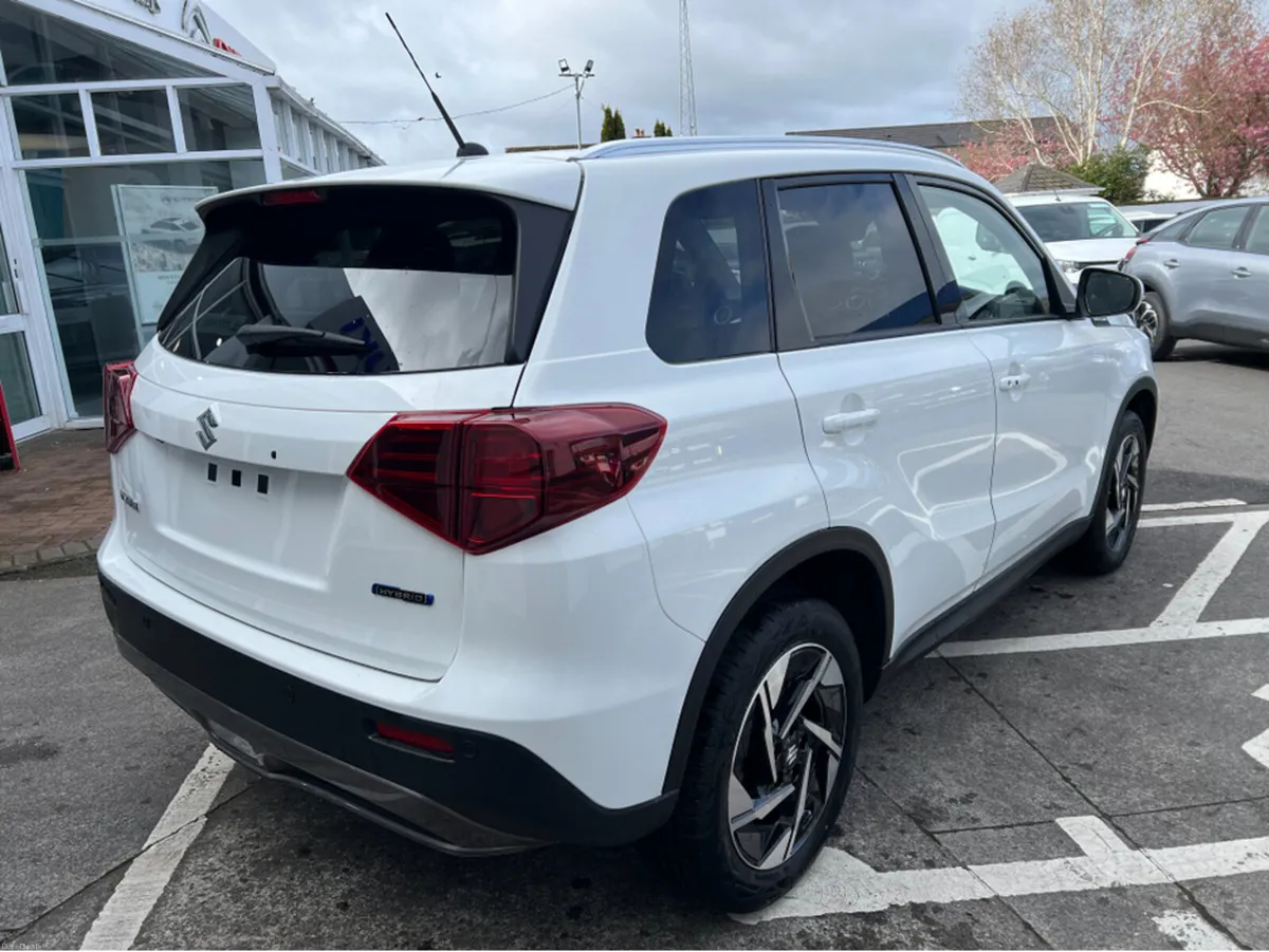 Suzuki Vitara Vitara 1.5 Full Hybrid Ultra AGS - Image 2