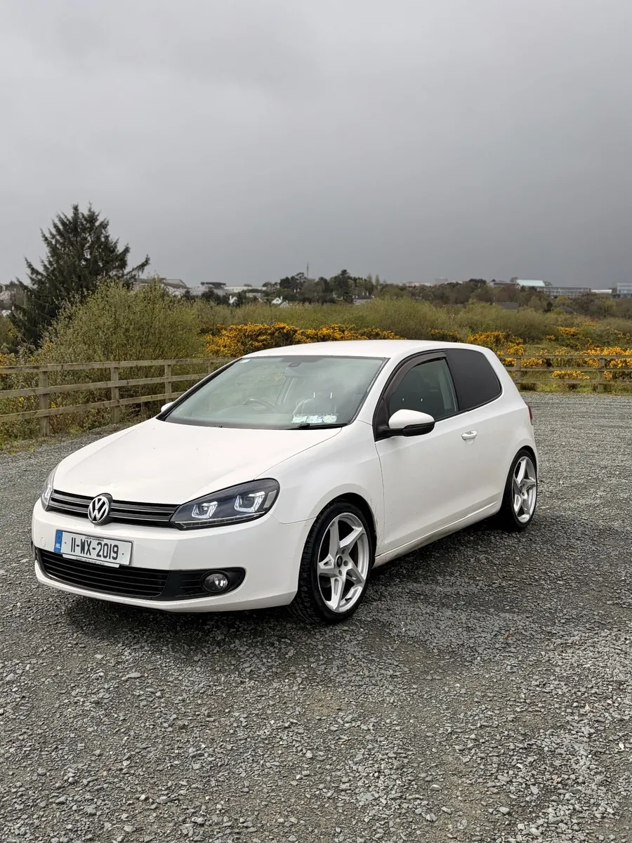 Volkswagen Golf 2011 - Image 2