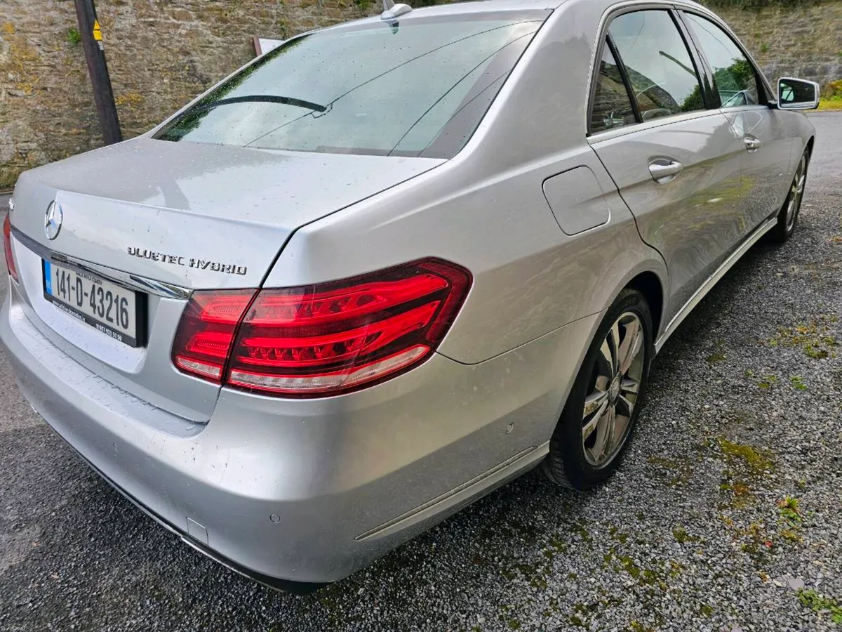 Diesel hybrid E300 2.1 TAXED AND TESTED - Image 4