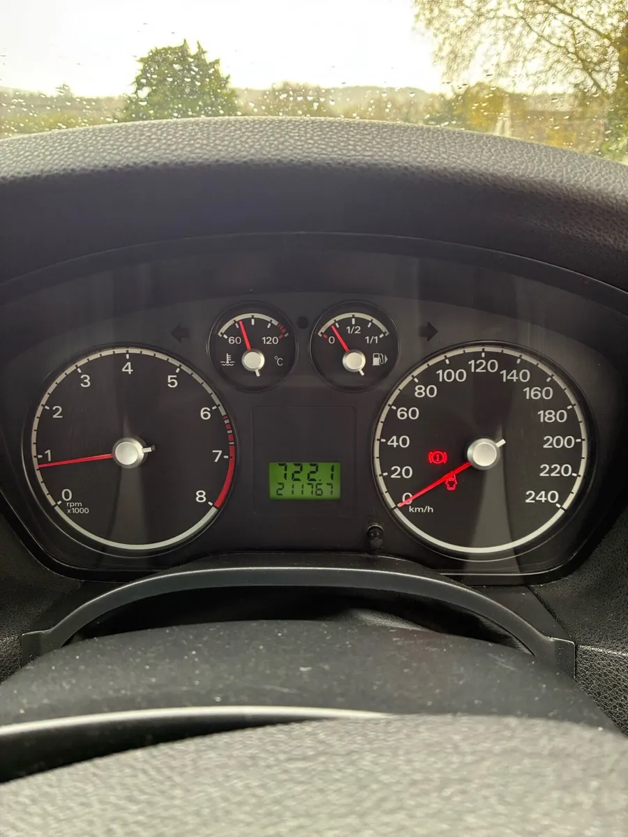 Ford Focus NCT 01/2027 - Image 2