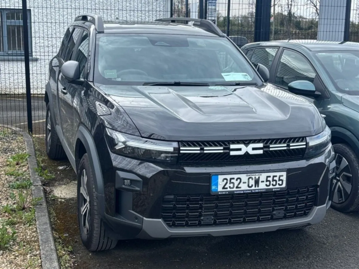 Dacia Bigster Expression HEV 155 (DEMO MODEL) - Image 3