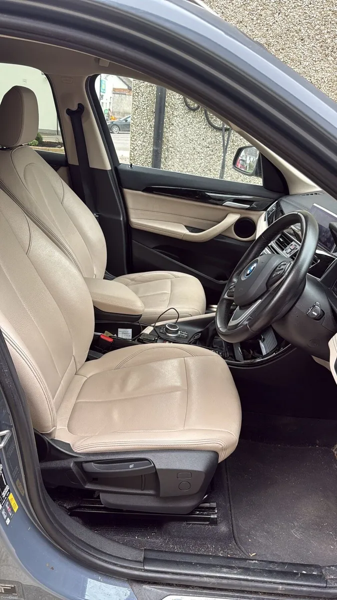 BMW X1 2022 - Image 2