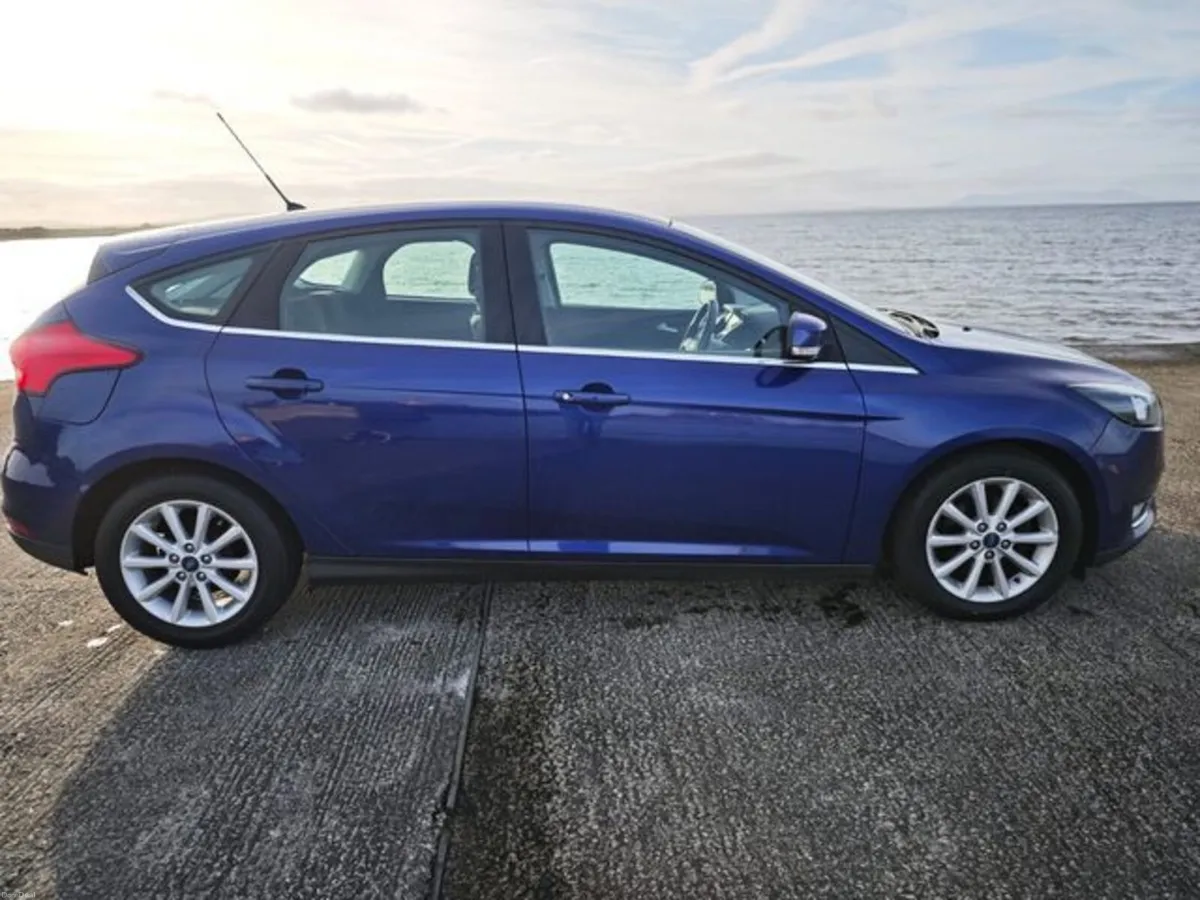 Ford Focus 1.5 TDCI Titanium 120PS 6SP 5DR - Image 2