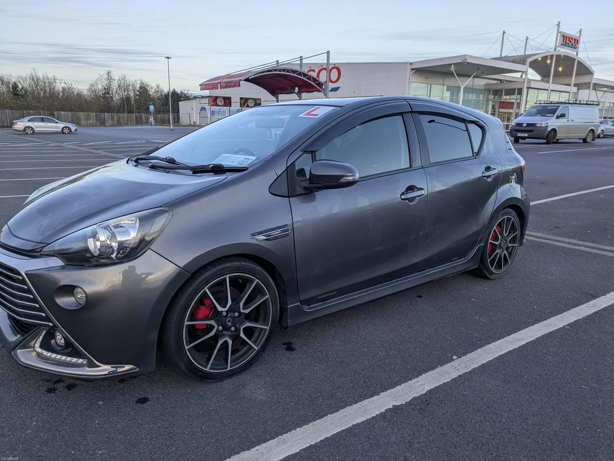 Toyota Aqua 2015 - Image 1