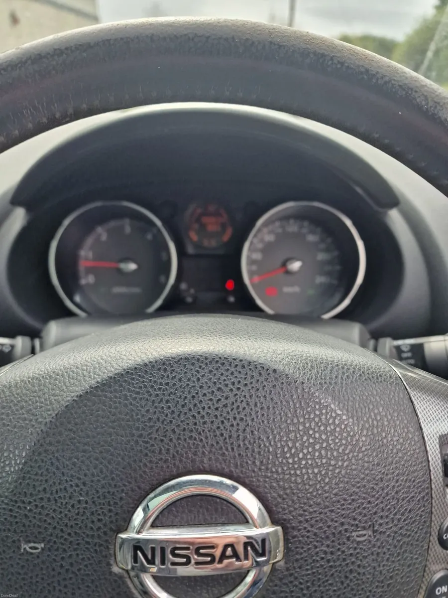 Nissan Qashqai 2011 - Image 3