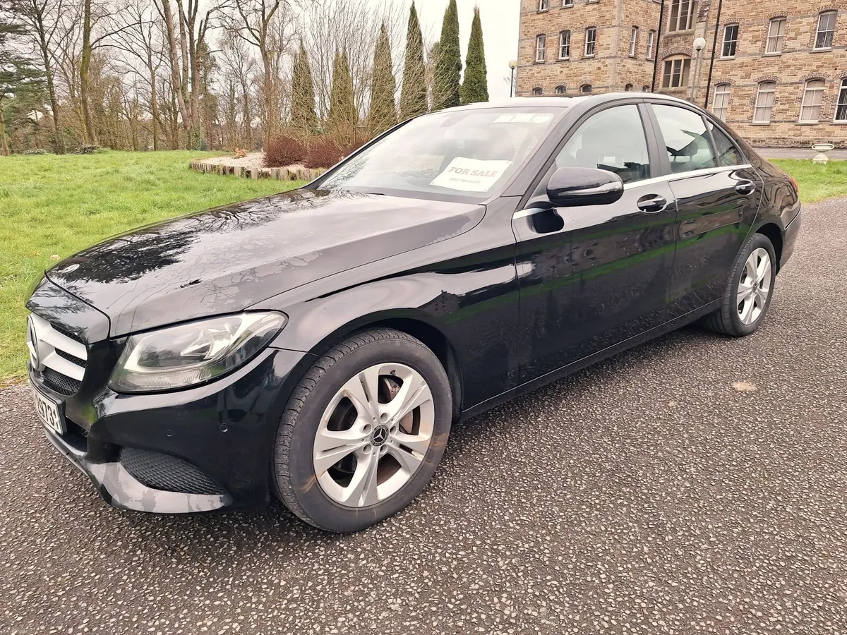 Mercedes-Benz C-Class 2017 - Image 4
