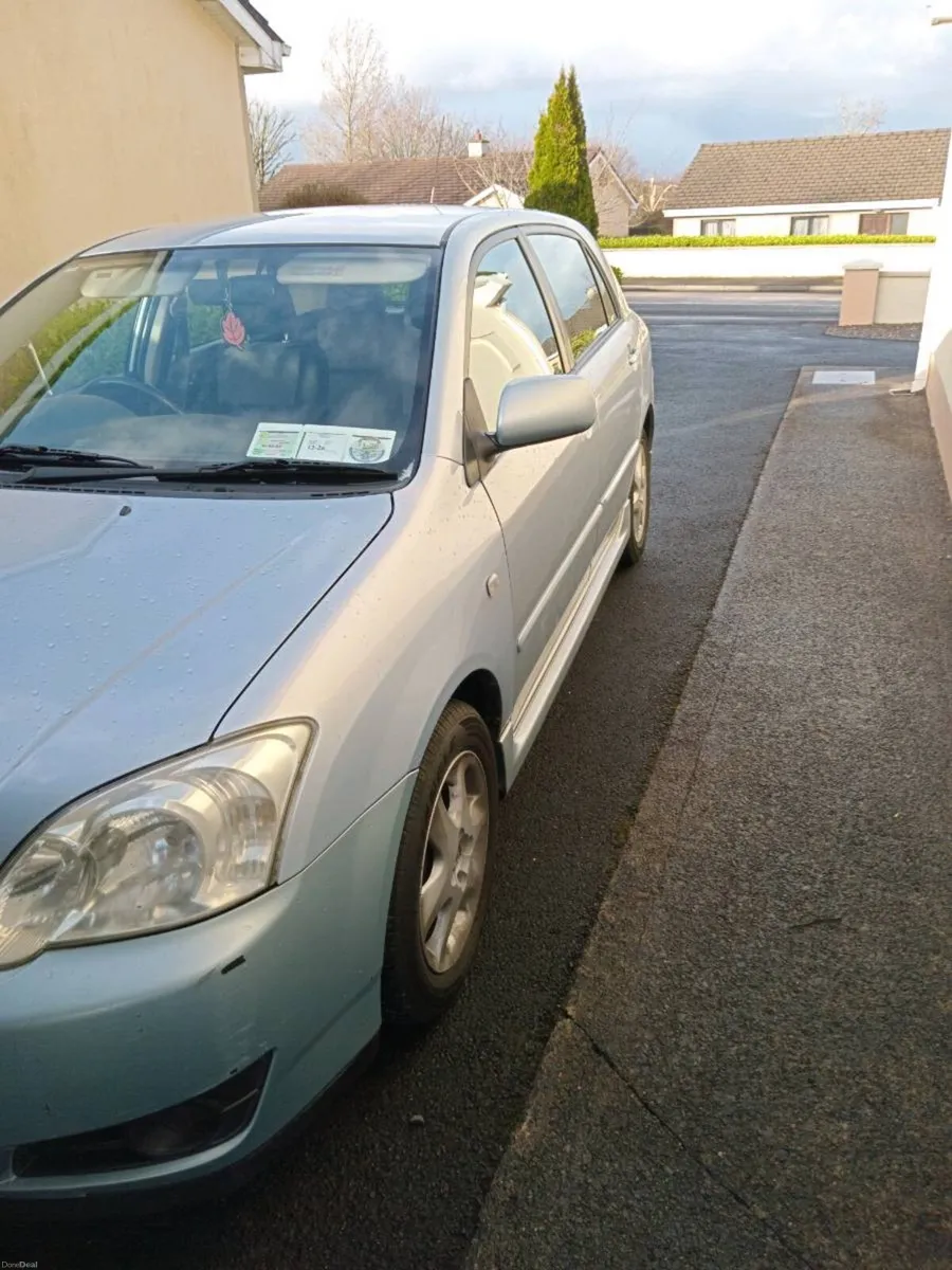 Toyota Corolla 5 door Hatchback - Image 2