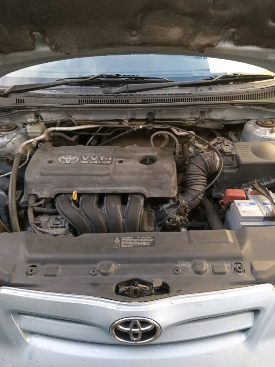 Toyota Corolla 5 door Hatchback - Image 4