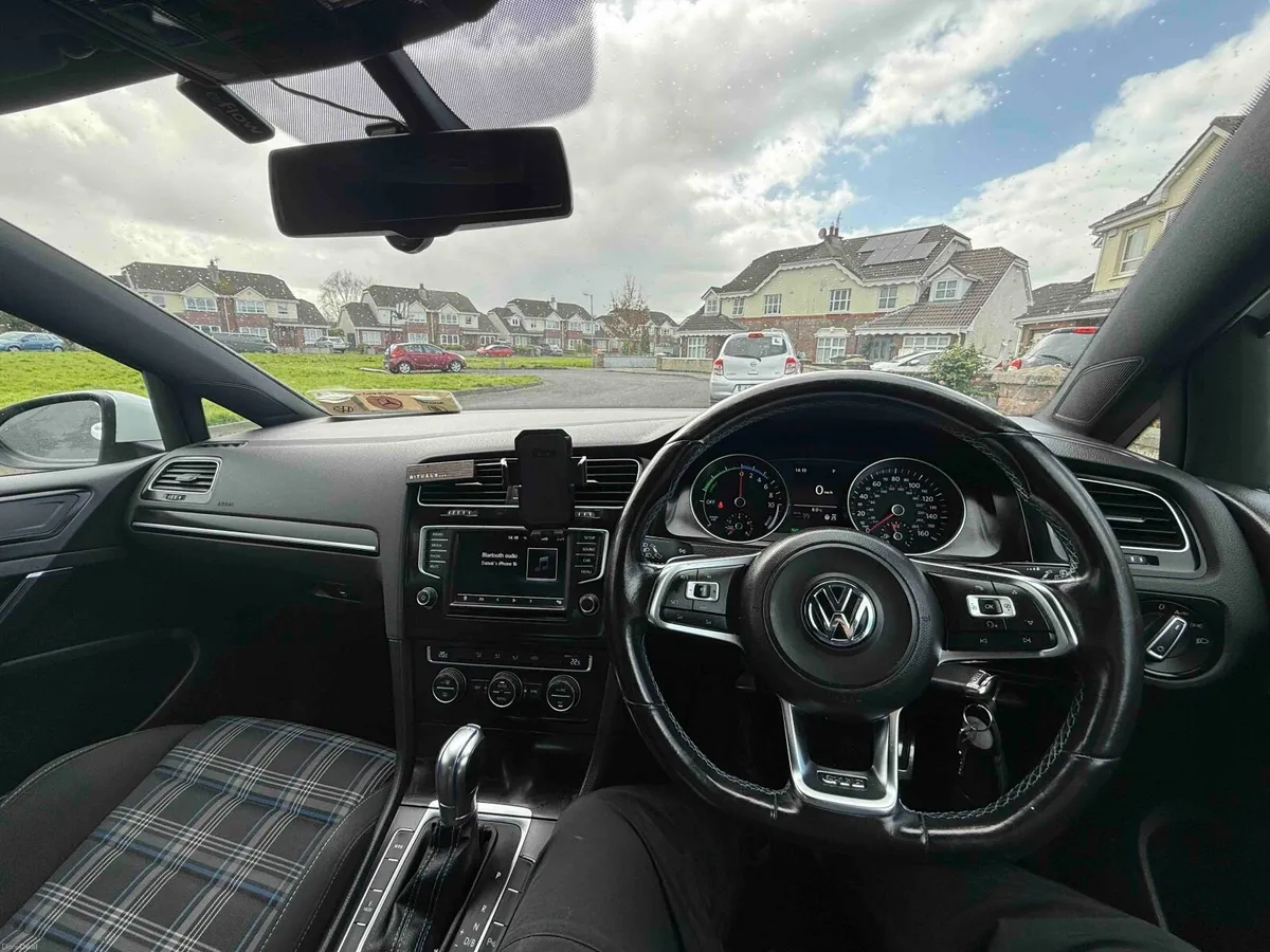 Volkswagen Golf 2016 - Image 3
