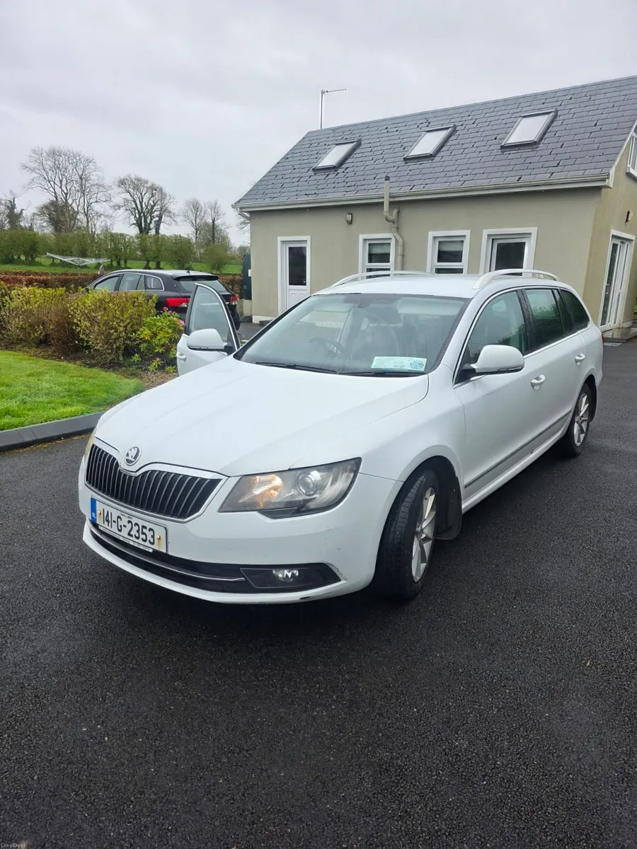 Skoda Superb 2014 - Image 1