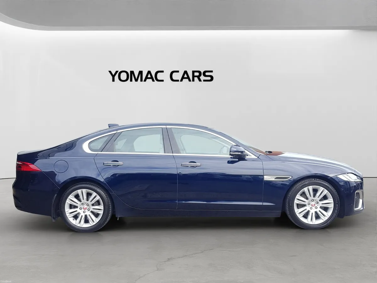 JAGUAR XF 2021 *FACELIFT* 2.0D AUTO (S) - Image 3