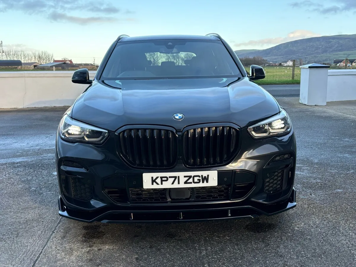 BMW X5 - Image 2