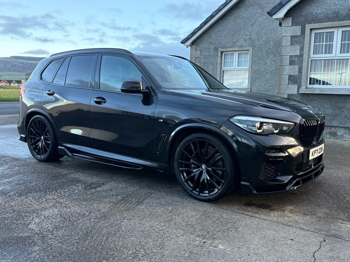BMW X5 - Image 1